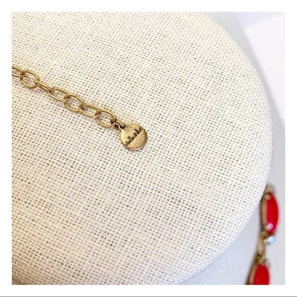 Stella & Dot red acrylic cabochon large rhinestone gold tone statement necklace - Picture 7 of 11